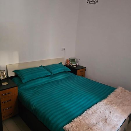 Luxury 1 Bedroom Apartment Rosu ภายนอก รูปภาพ