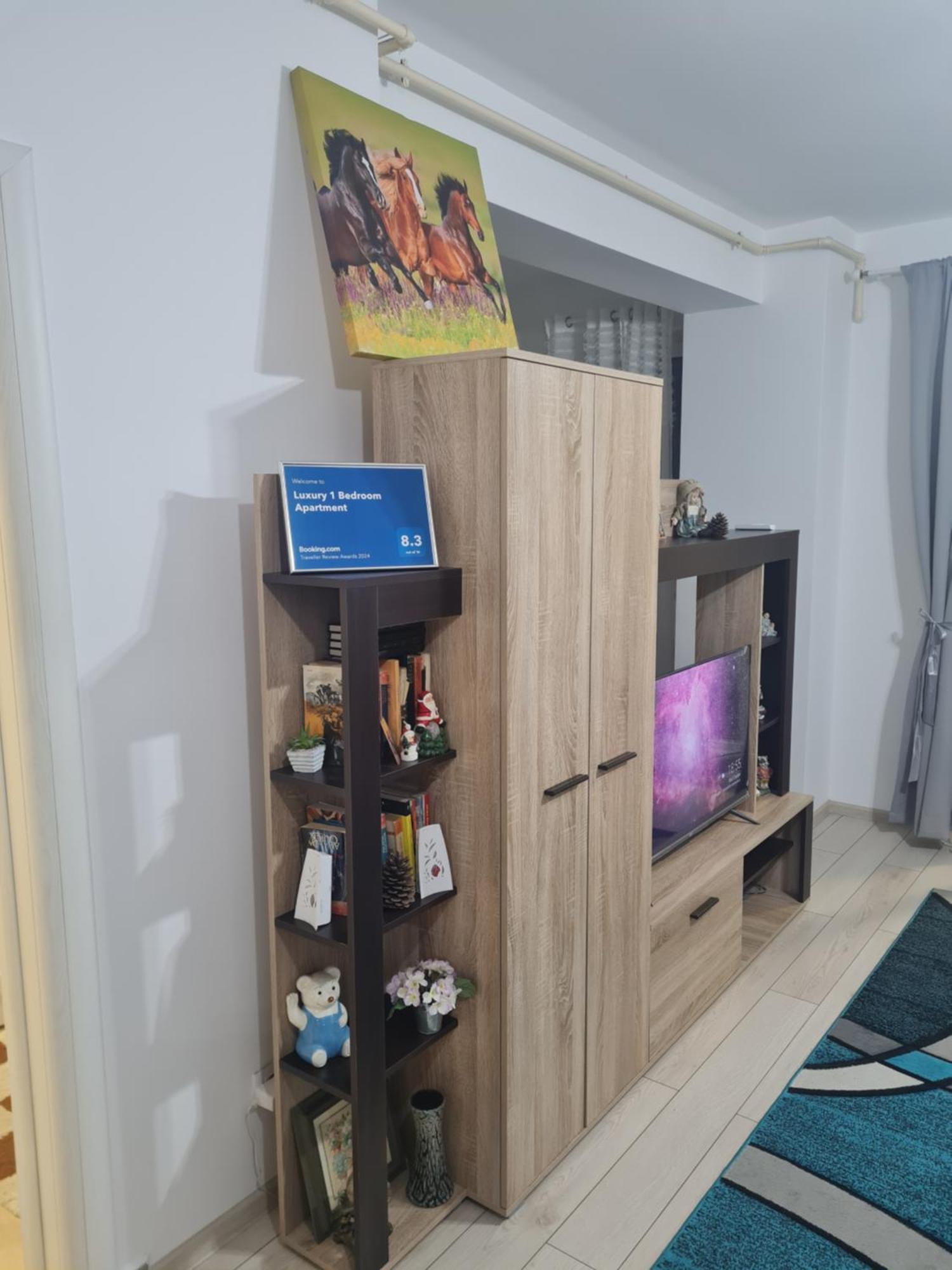 Luxury 1 Bedroom Apartment Rosu ภายนอก รูปภาพ
