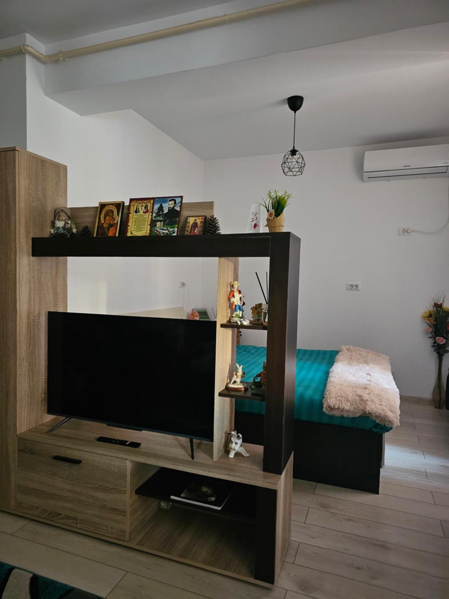 Luxury 1 Bedroom Apartment Rosu ภายนอก รูปภาพ
